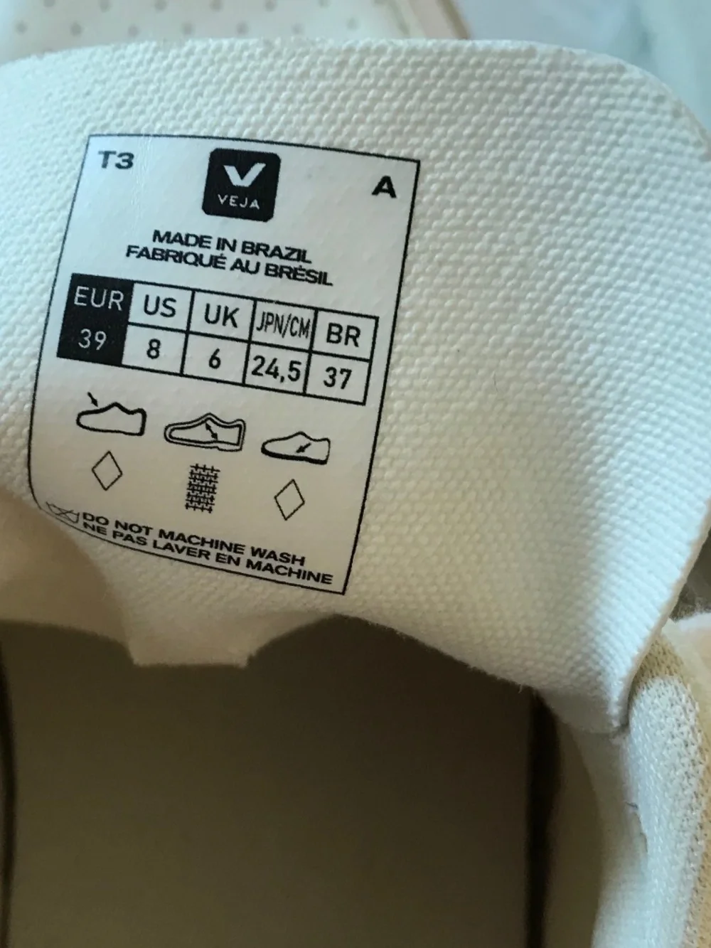 VEJA V-10 CWL VEGAN WHITE ROSE FLUO  LOW TOP SNEAKERS